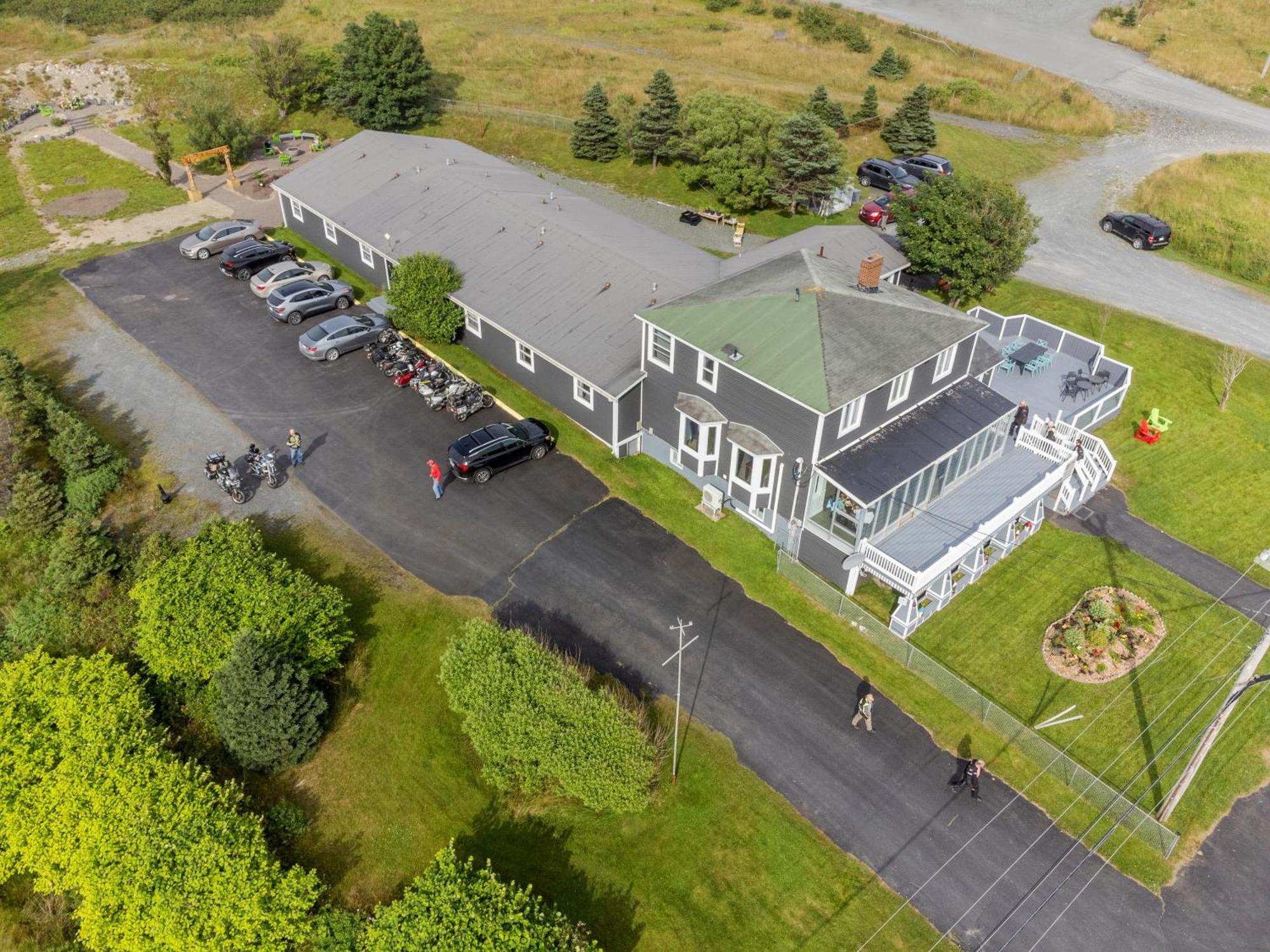 Edge Of The Avalon Inn Trepassey Extérieur photo